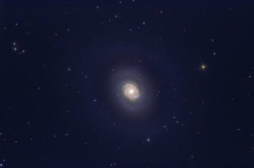 m94 Spiralgalaxie vom Typ Sab, im Sternbild Jagdhunde, 16 Mill. Lichtjahre entfernt